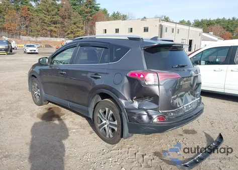 2016 Toyota Rav4 Le z USA, uszkodzony, nr VIN JTMBFREV2GJ070703